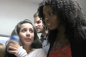 fingering fuck threesome