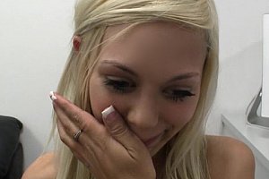 18yo Babyfaced litte Kendall swallows cum